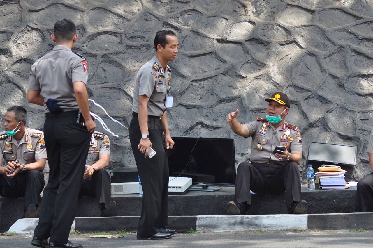 Dua Bangunan di Mapolda...