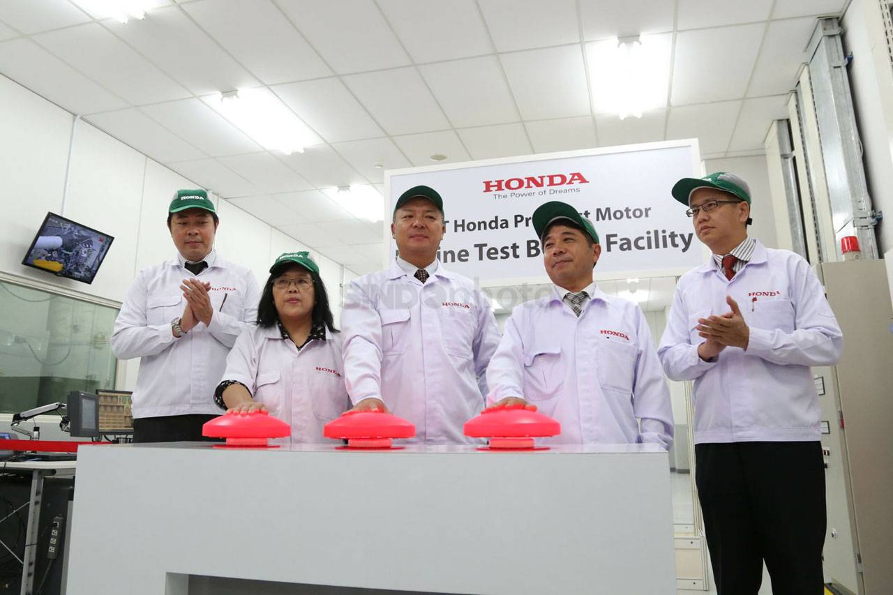 Uji Mesin Honda Bisa...
