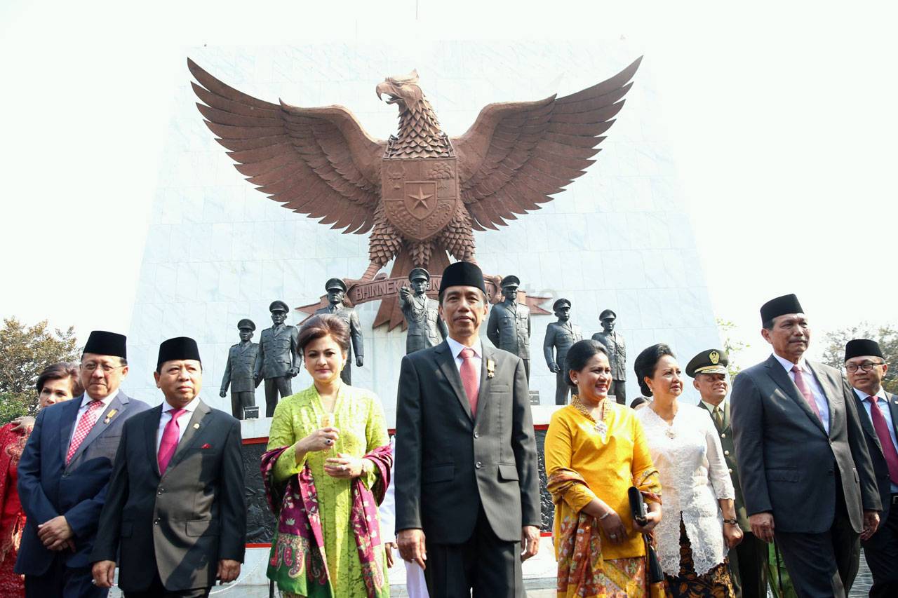 Presiden Jokowi Hadiri...