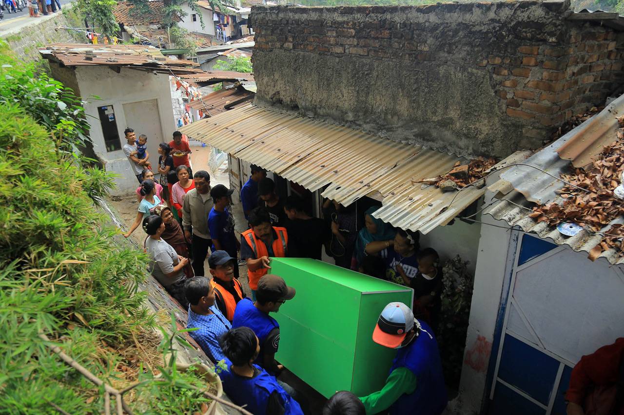Relokasi Warga Cikapundung...
