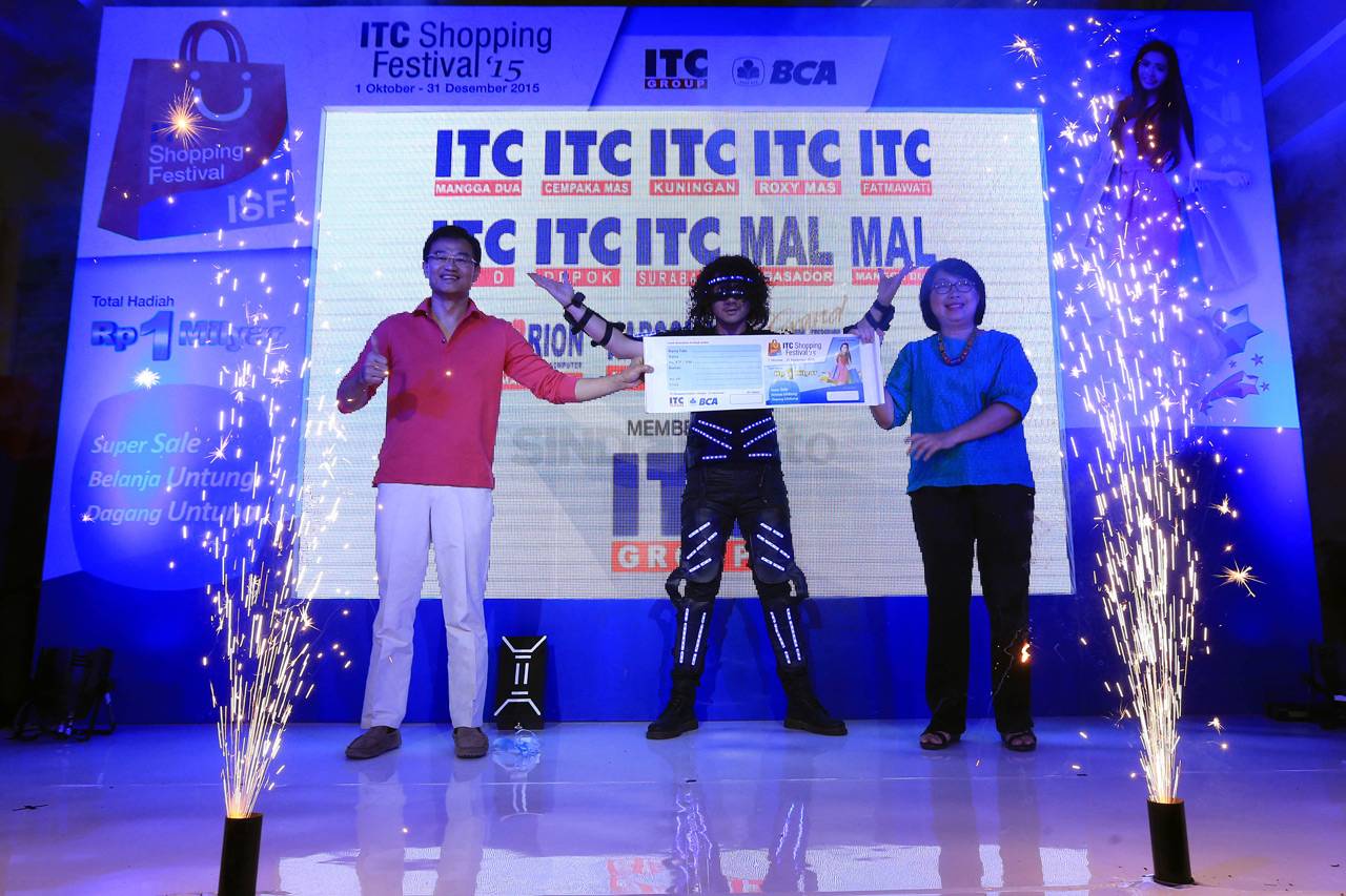 Rebutan Hadiah di ISF...