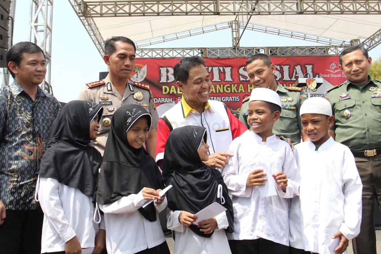 Peringati HUT TNI, Grand...