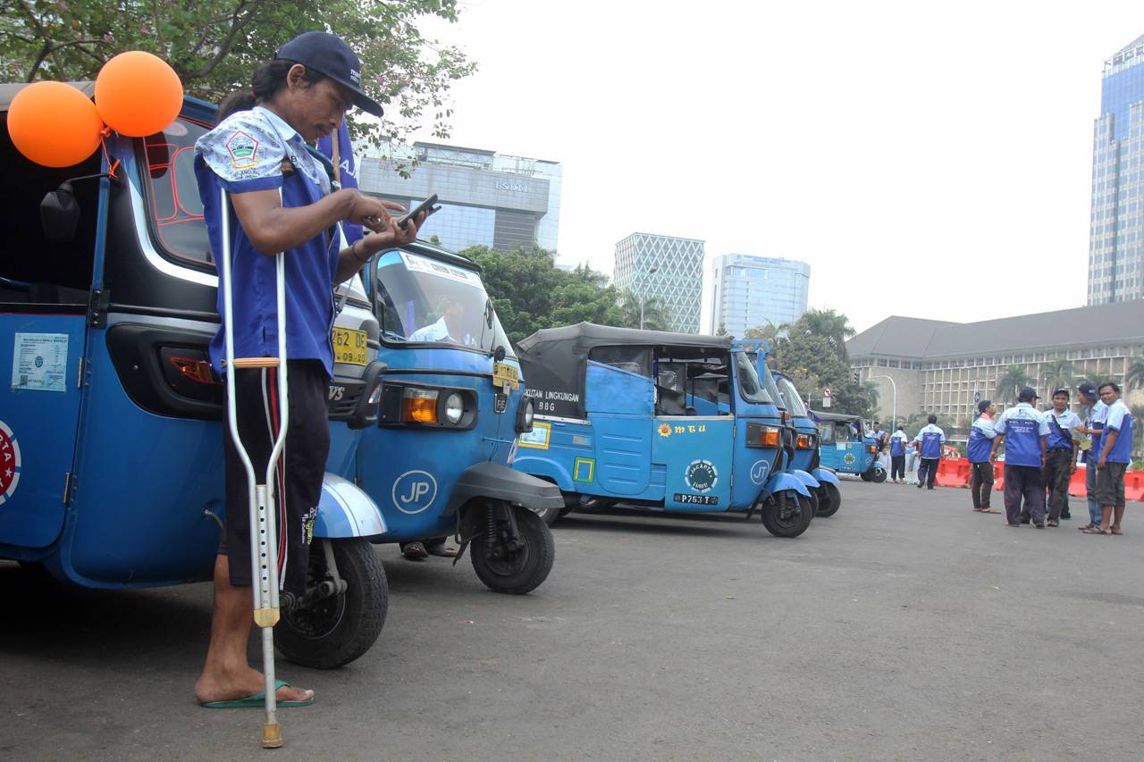 Pesan Bajaj Online Lewat...