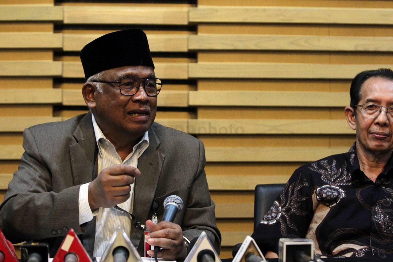 KPK Tolak Revisi UU...