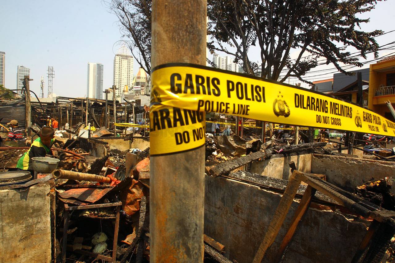 Pedagang Pasar Lontar...
