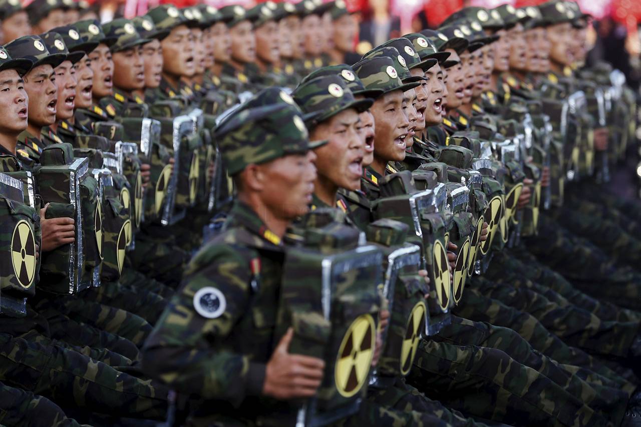 Pamer Kekuatan Militer,...