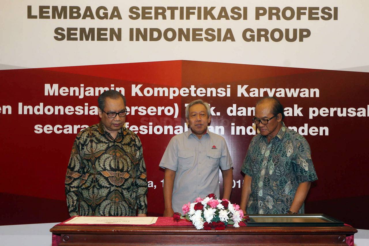 Semen Indonesia Dirikan...