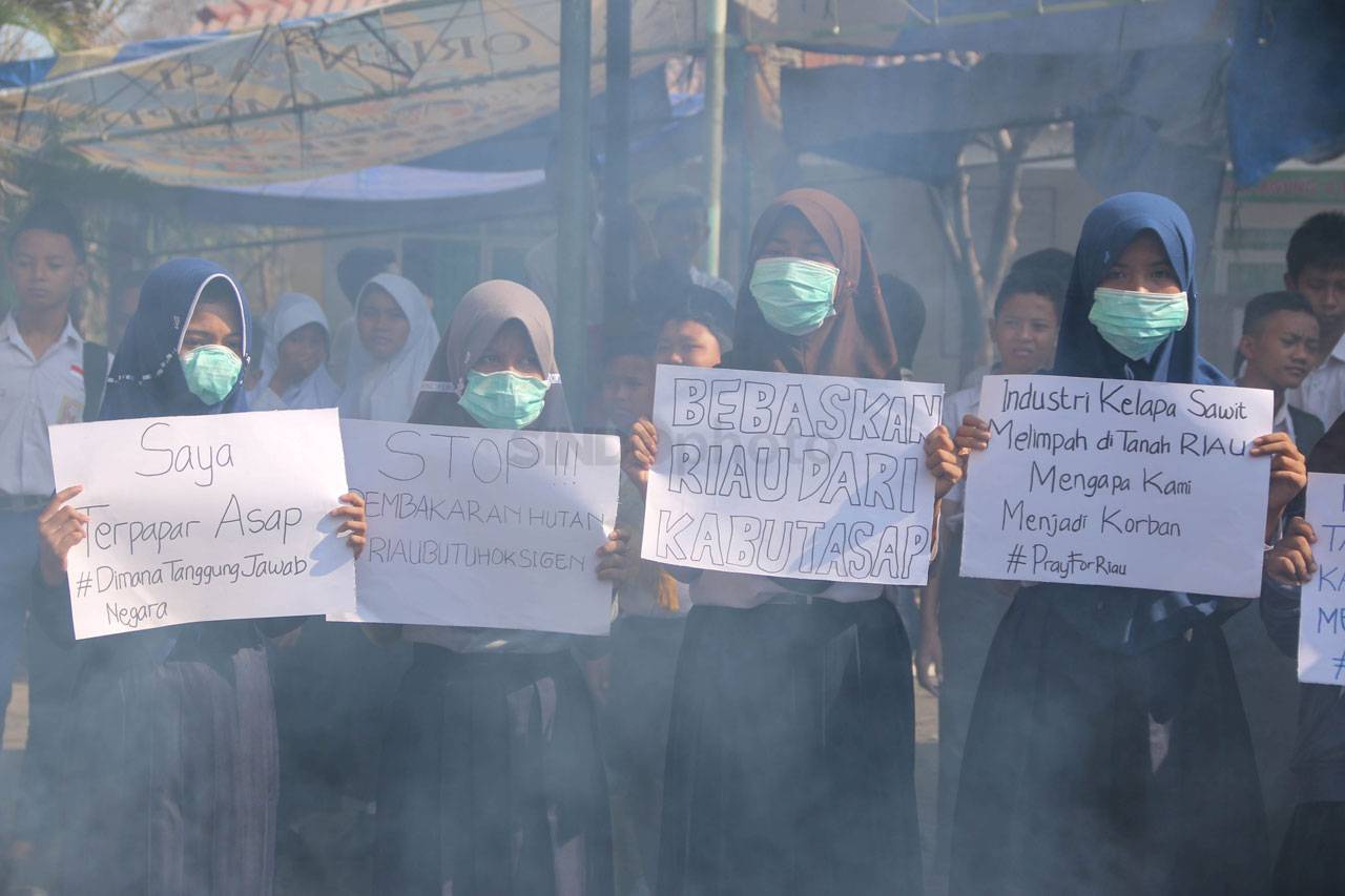 Pelajar di Semarang...