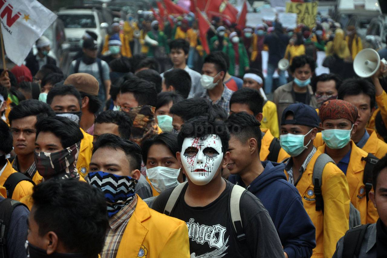 Mahasiswa Sumsel Unjuk...