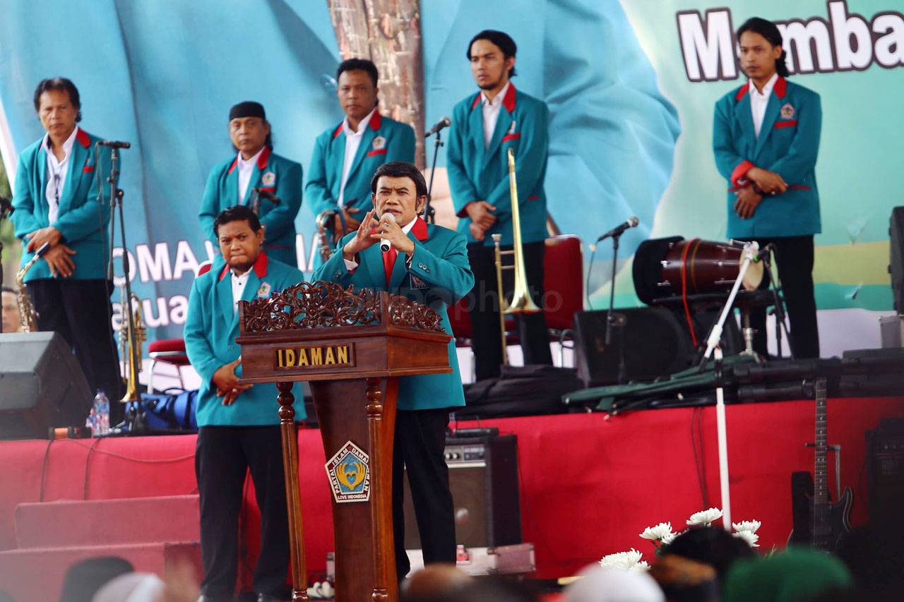 Rhoma Irama Deklarasikan...