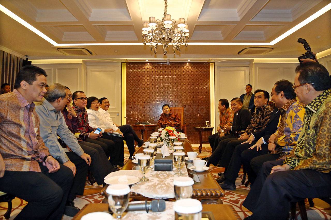 Pemerintah dan DPR Bahas...