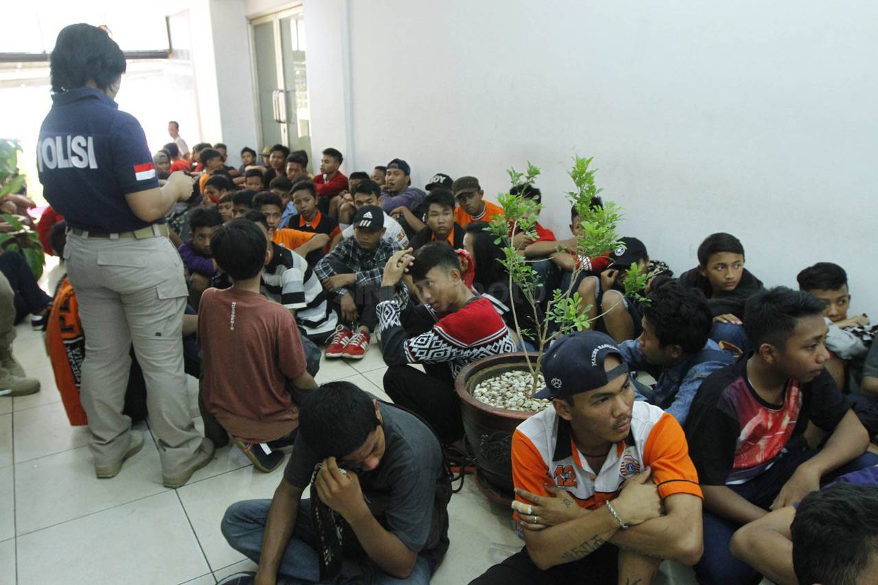 Ratusan Jakmania Diamankan