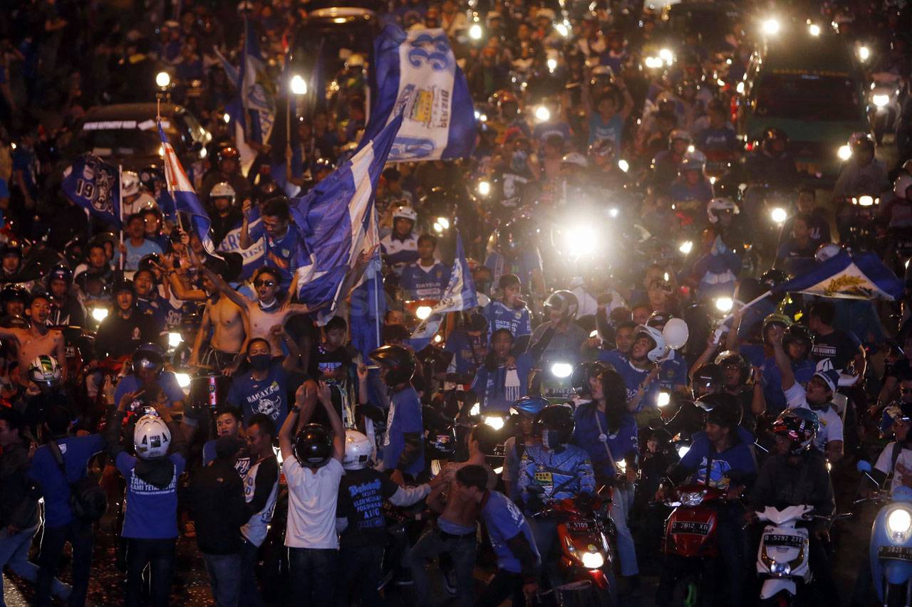 Persib Juara, Bobotoh...