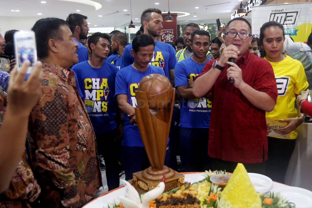 Persib Terima Bonus...