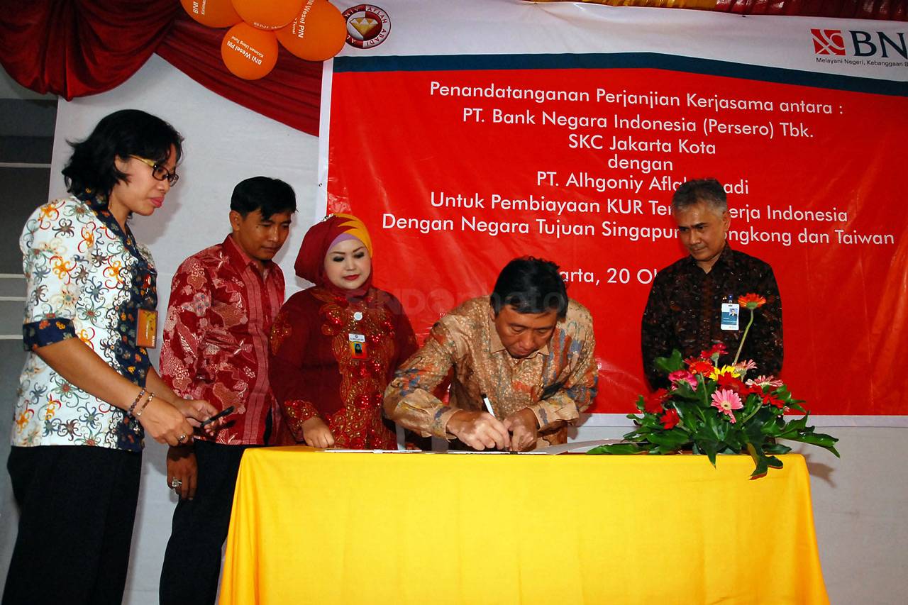BNI Salurkan KUR untuk...