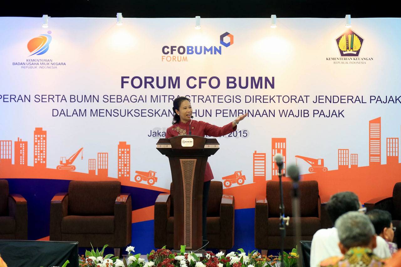 Rini Soemarno Kumpulkan...