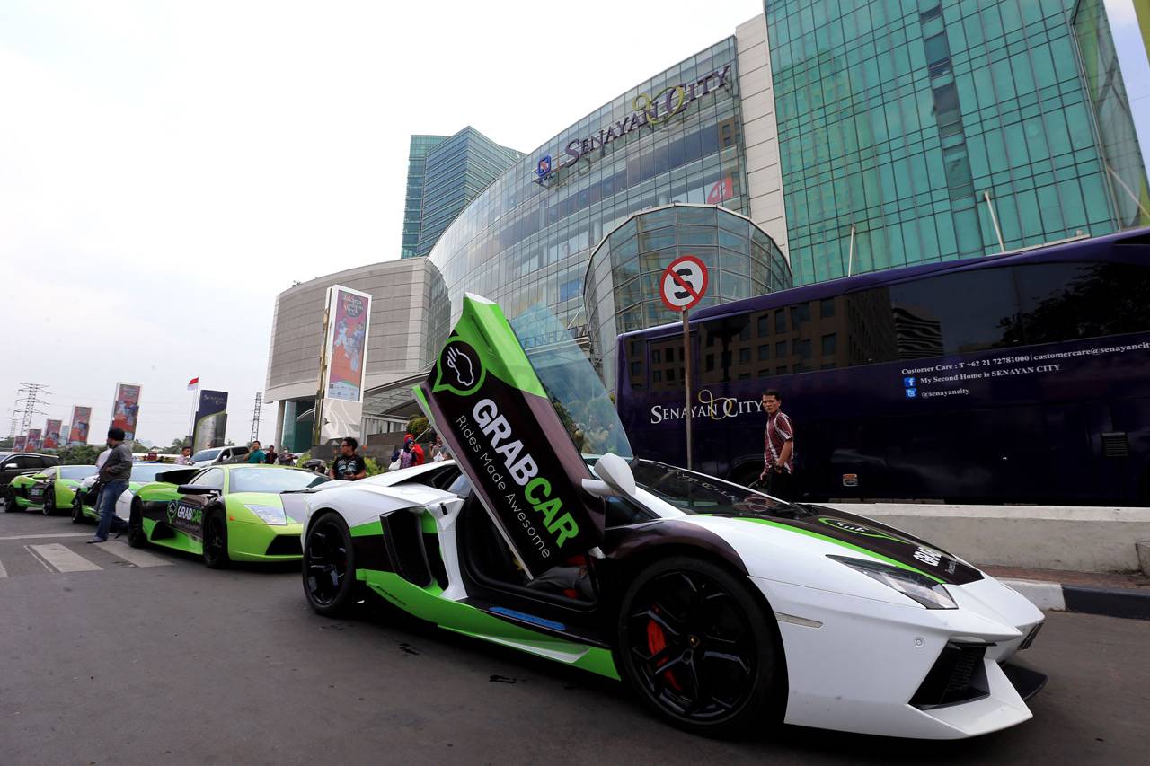 GrabCar Tawarkan Sensasi...
