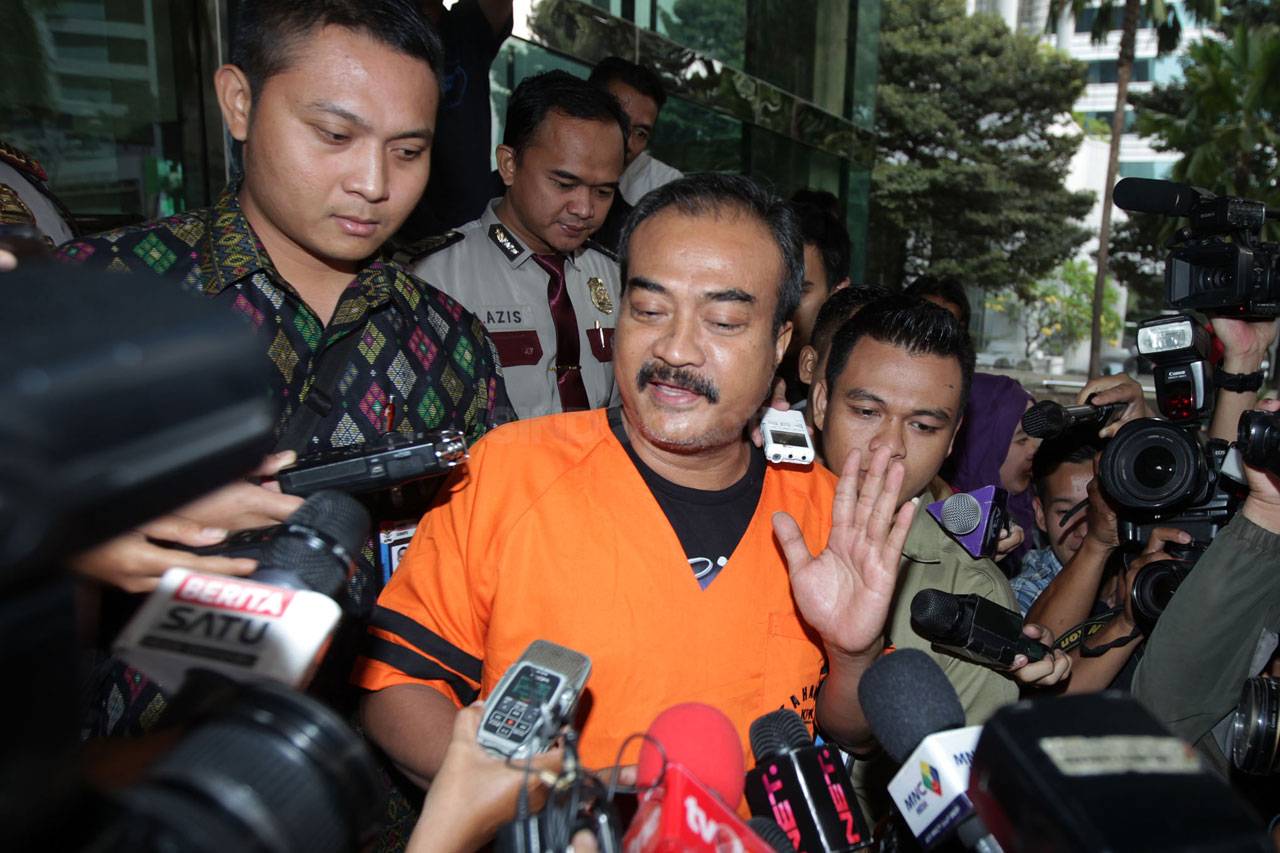 KPK Periksa Staf Ahli...