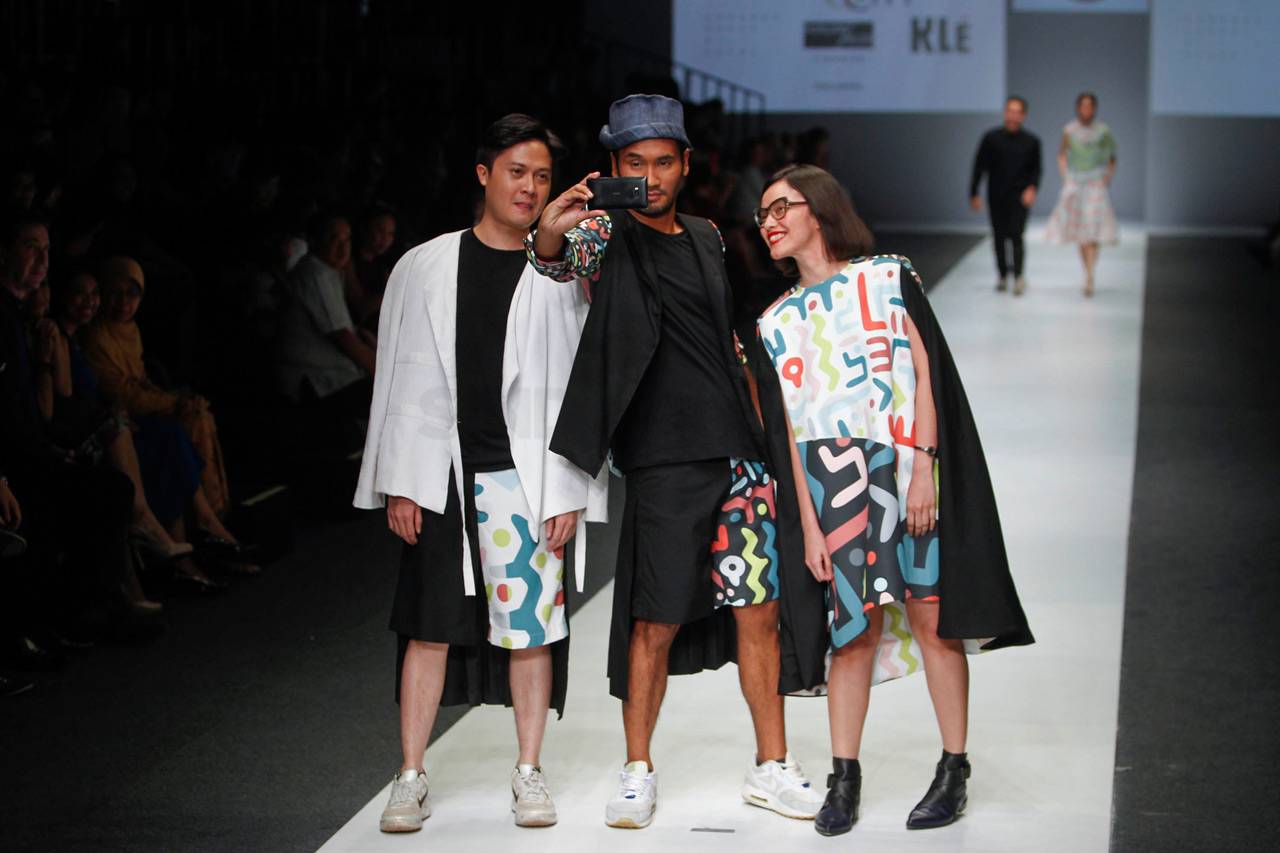 Ahok Buka Jakarta Fashion...