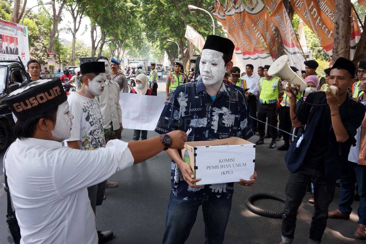 Mahasiswa Tuntut Netralitas...