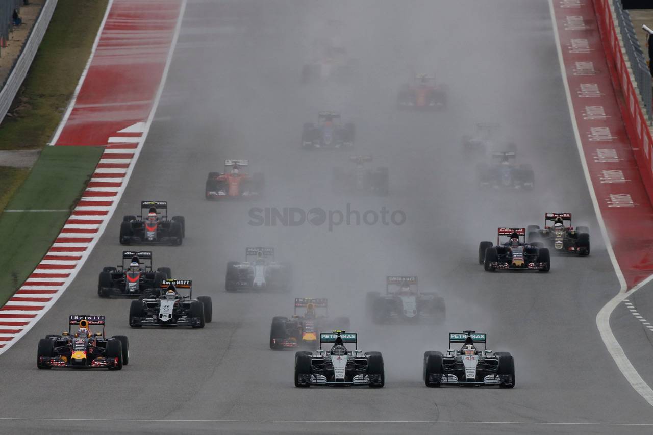Hamilton Juara Dunia...