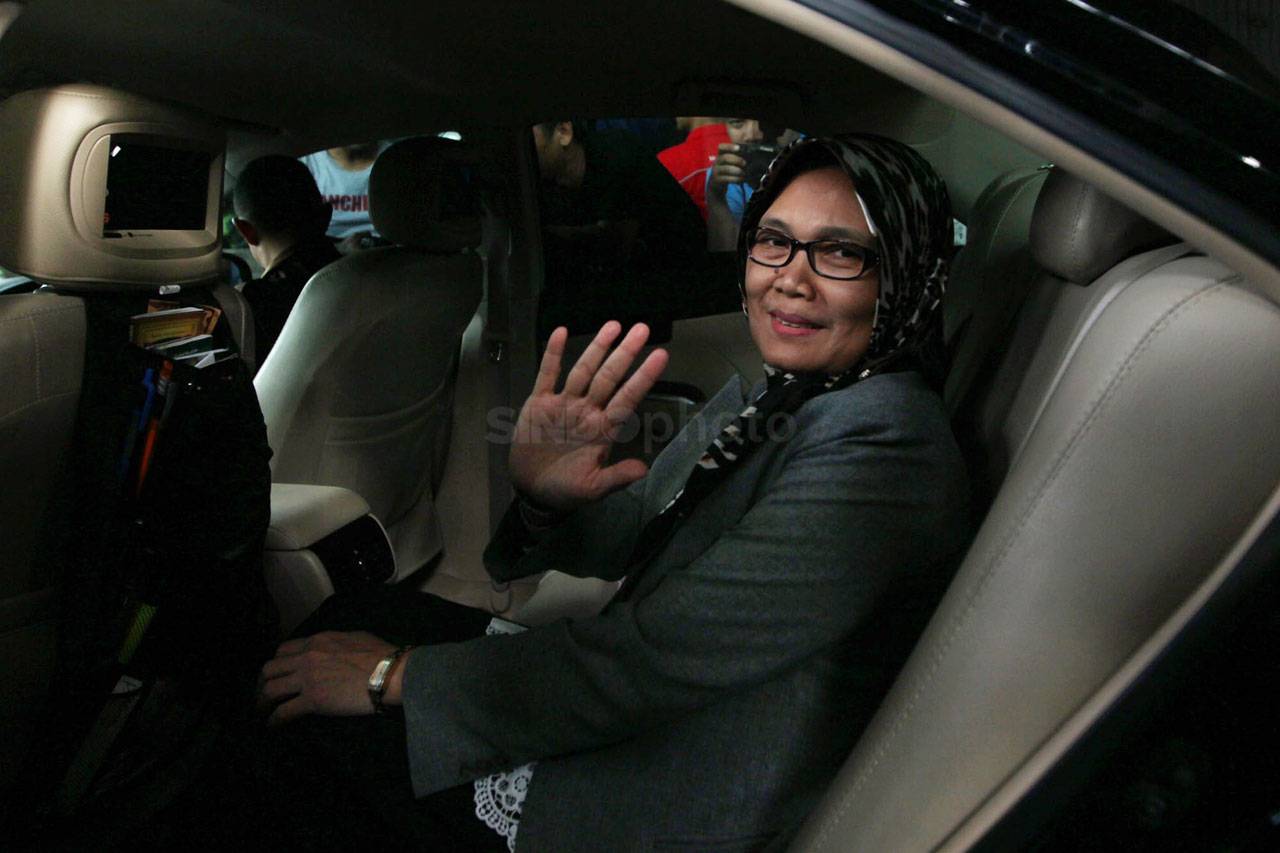 KPK Periksa Sekjen DPR...