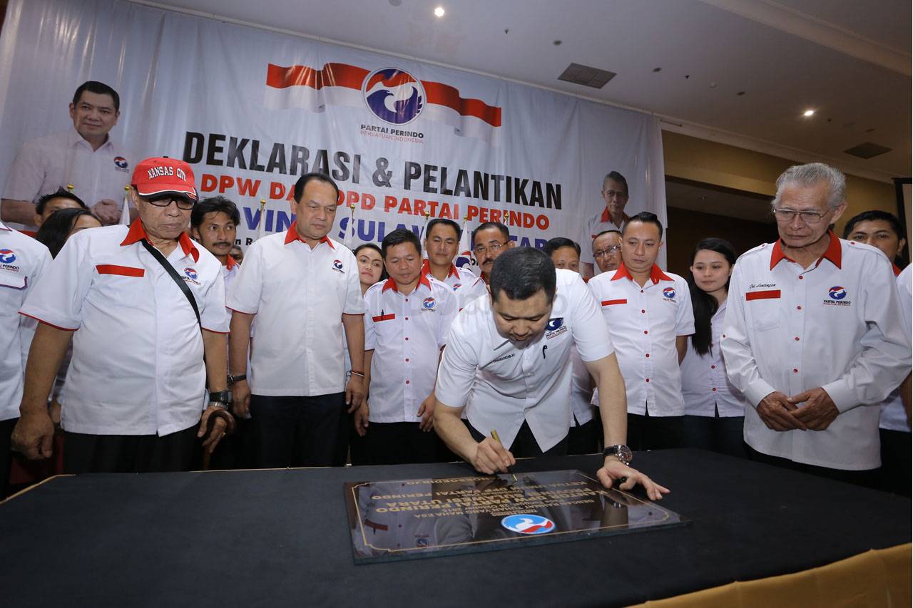 HT Deklarasikan Perindo...