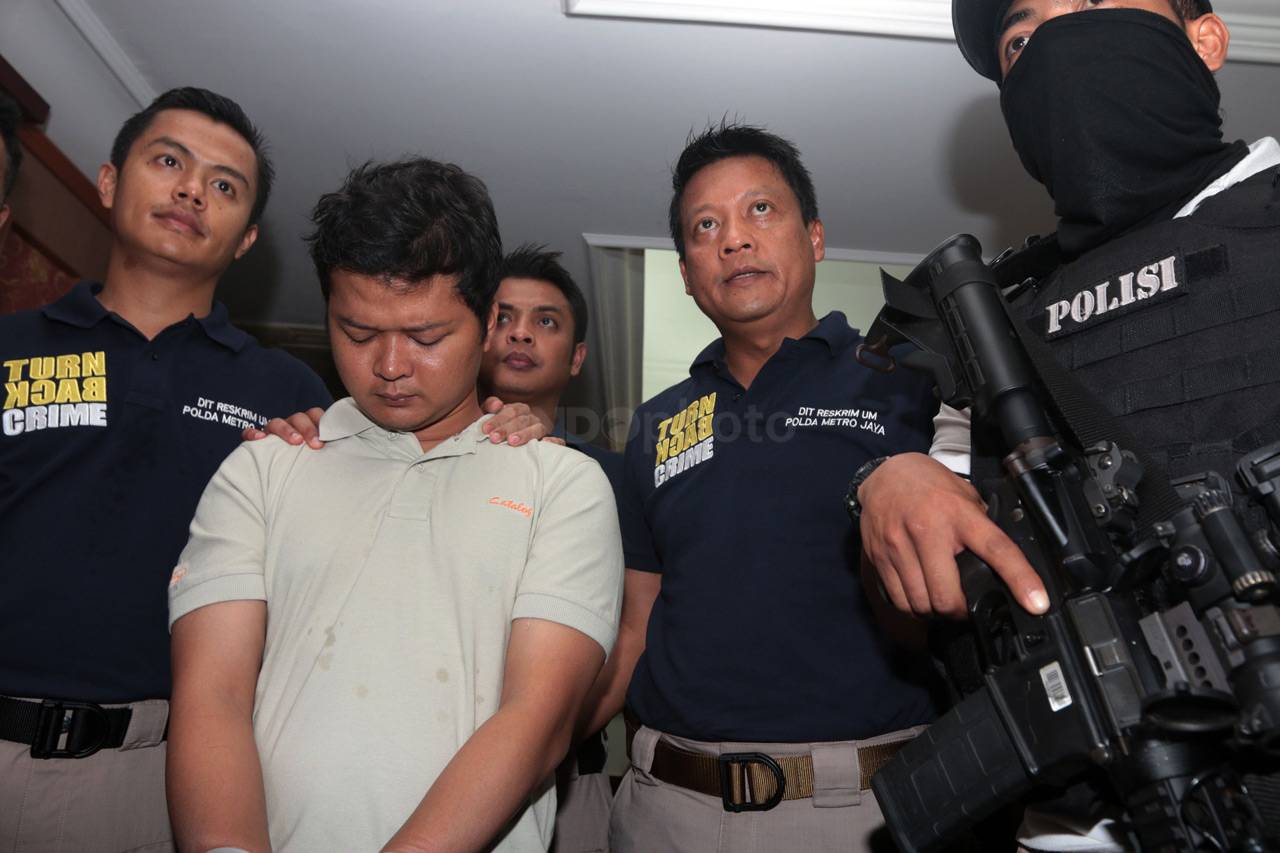 Polisi Tangkap Pelaku...