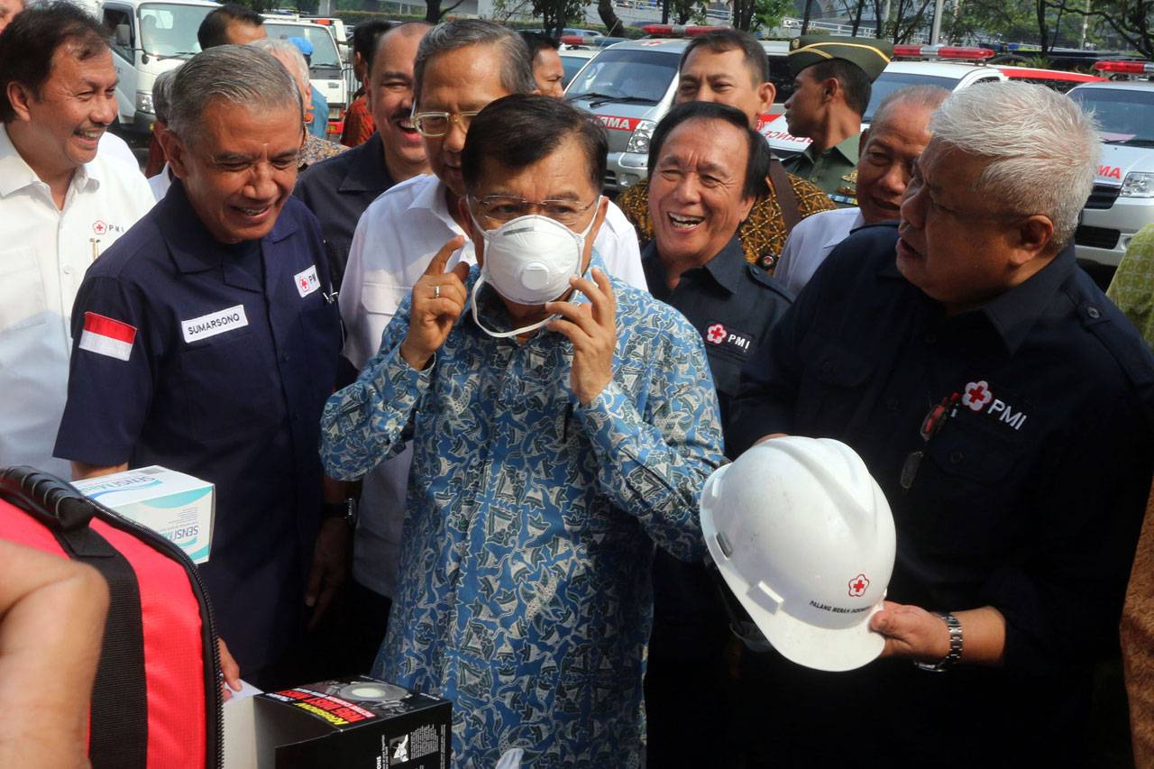 Jusuf Kalla Lepas Relawan...
