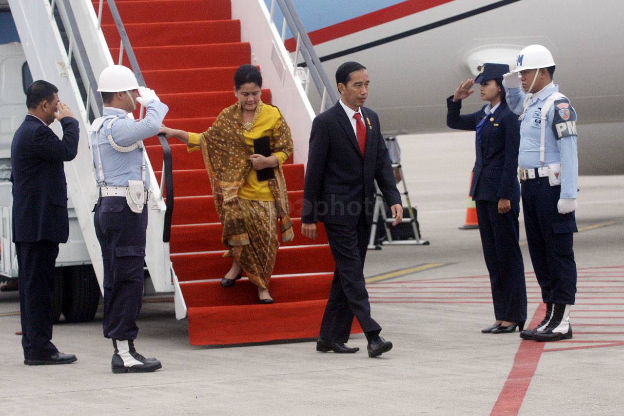 Jokowi Tinjau Penanganan...
