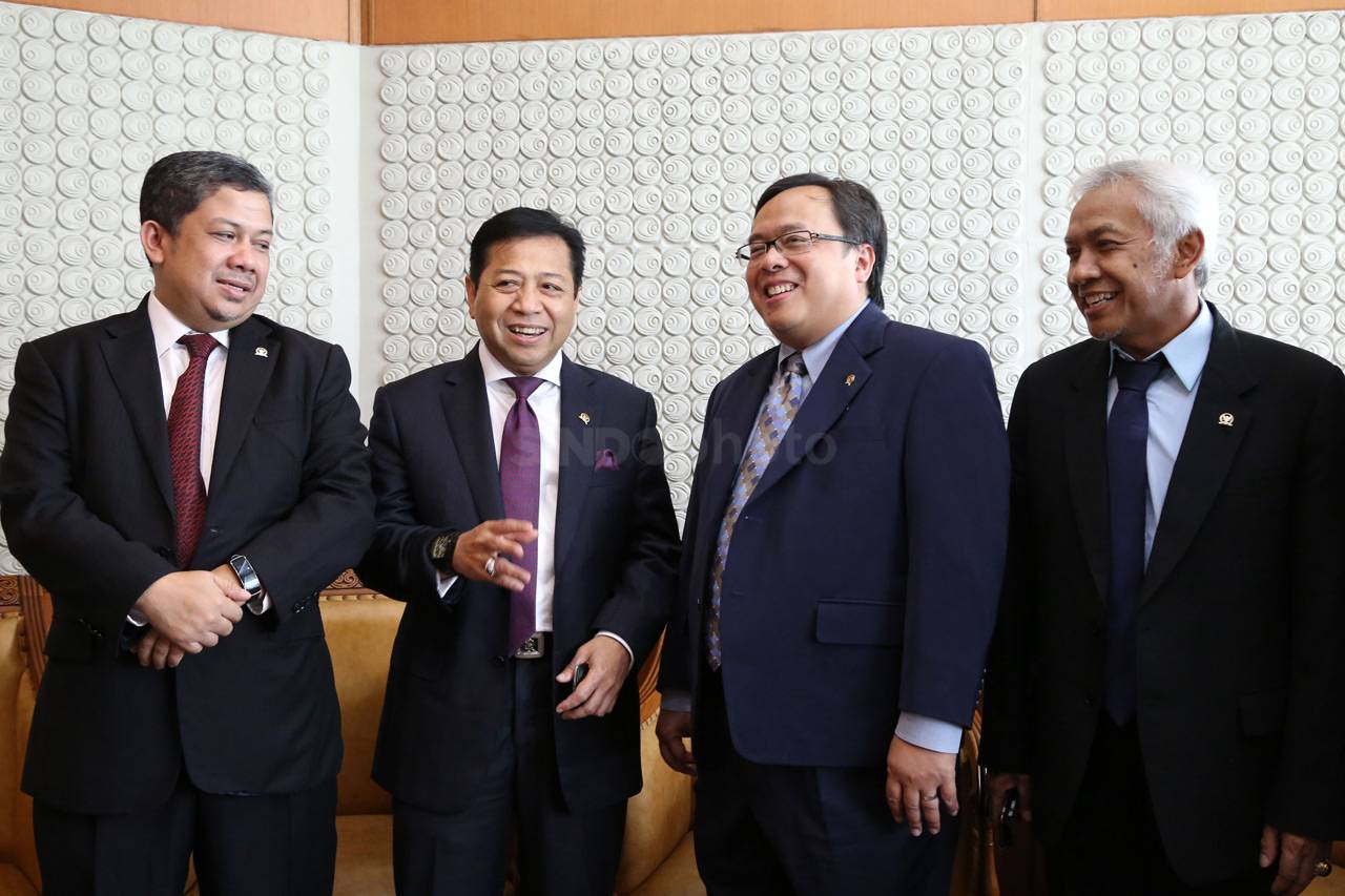 Pimpinan DPR Ajak Anggota...