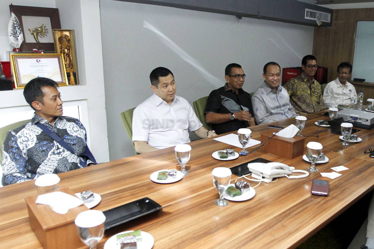 HT Kunjungi Redaksi...