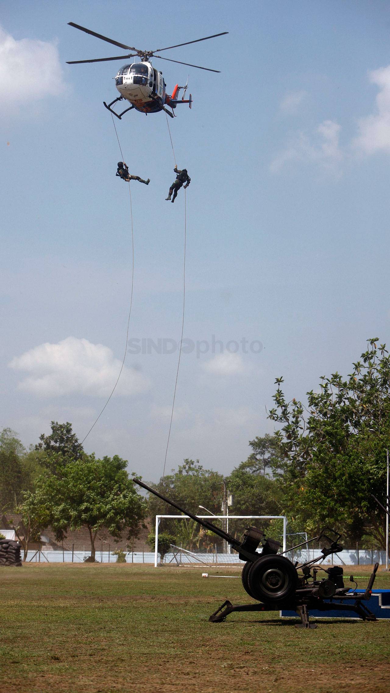 TNI dan Polri Gelar...