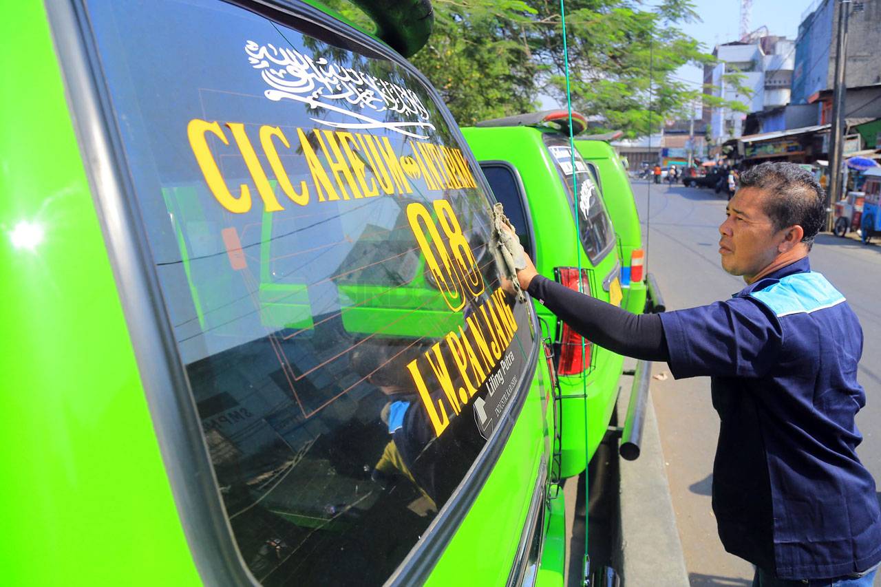 Ridwan Kamil Resmikan...