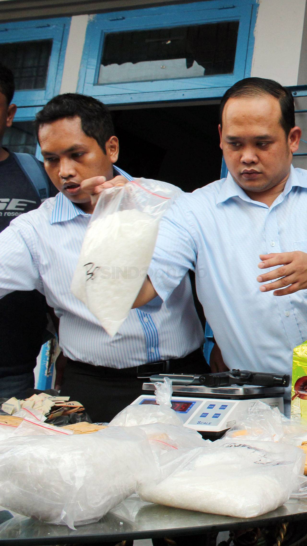Polresta Medan Gerebek...