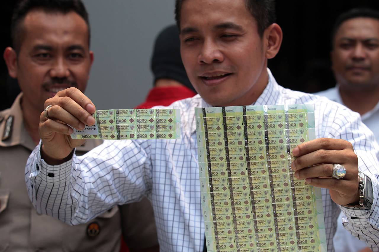 Polisi Ungkap Pemalsuan...