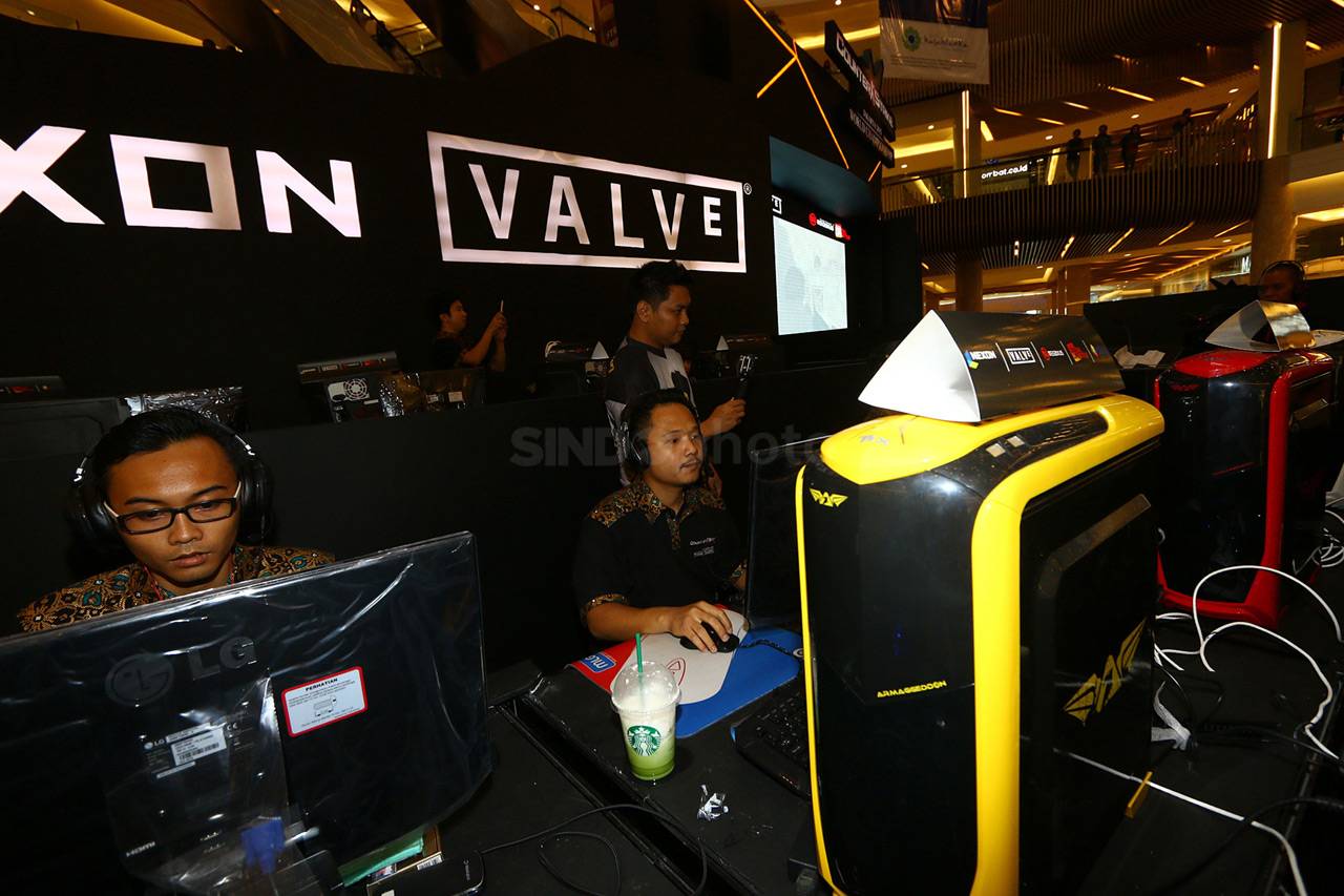 HT Buka Kejuaraan Counter-Strike...