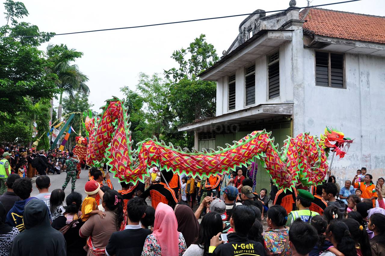Festival Apem Sewu Lestarikan...