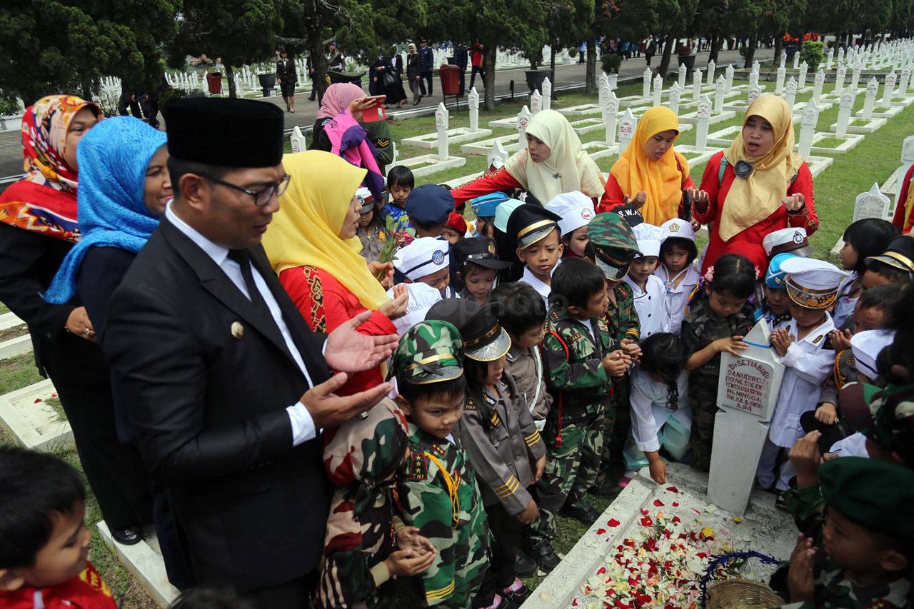 Peringatan Hari Pahlawan...