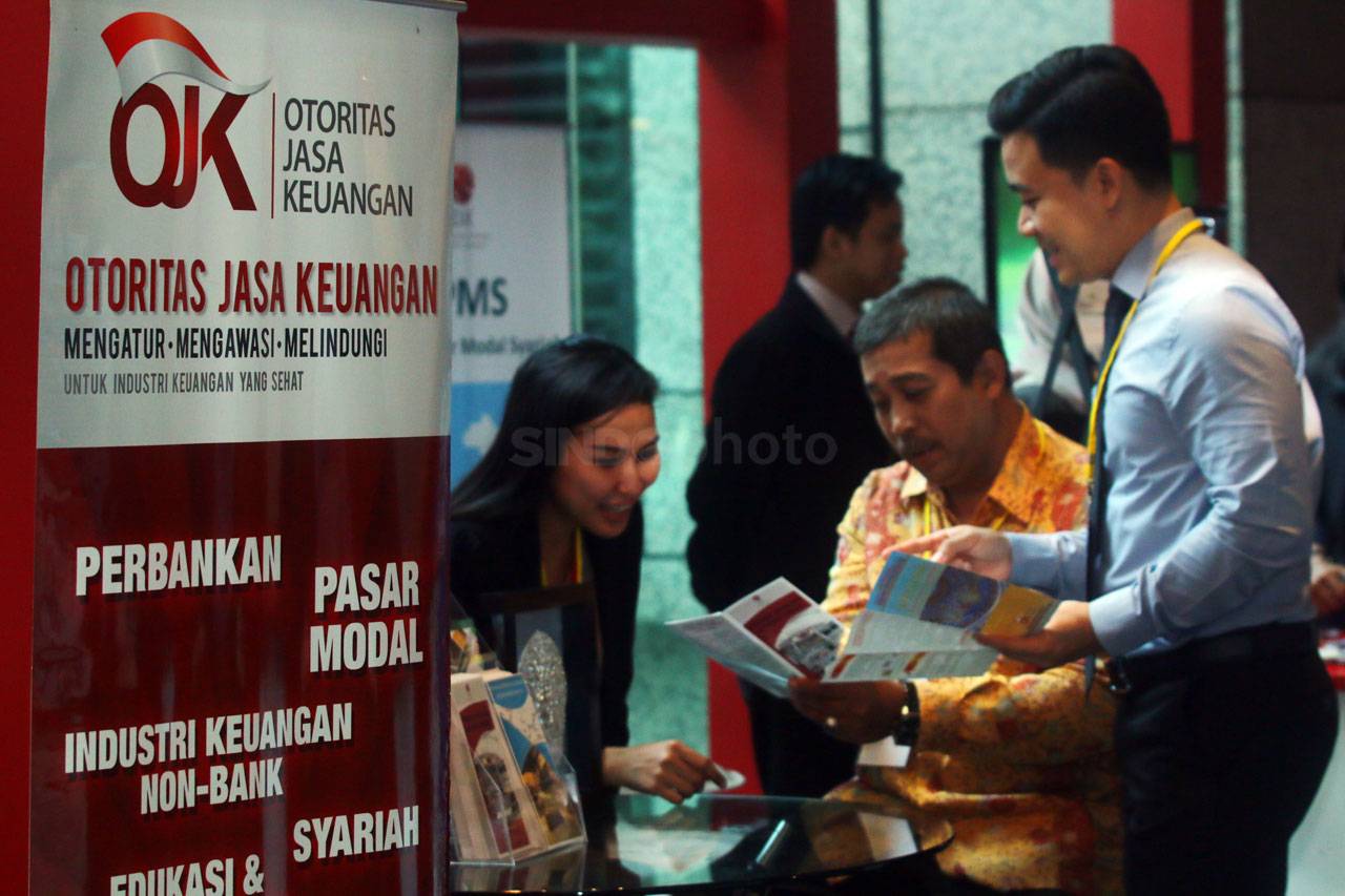 OJK Berikan Edukasi...
