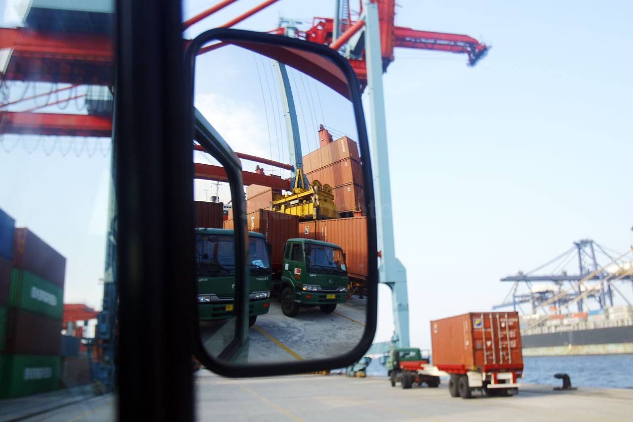 Proyek New Tanjung Priok...