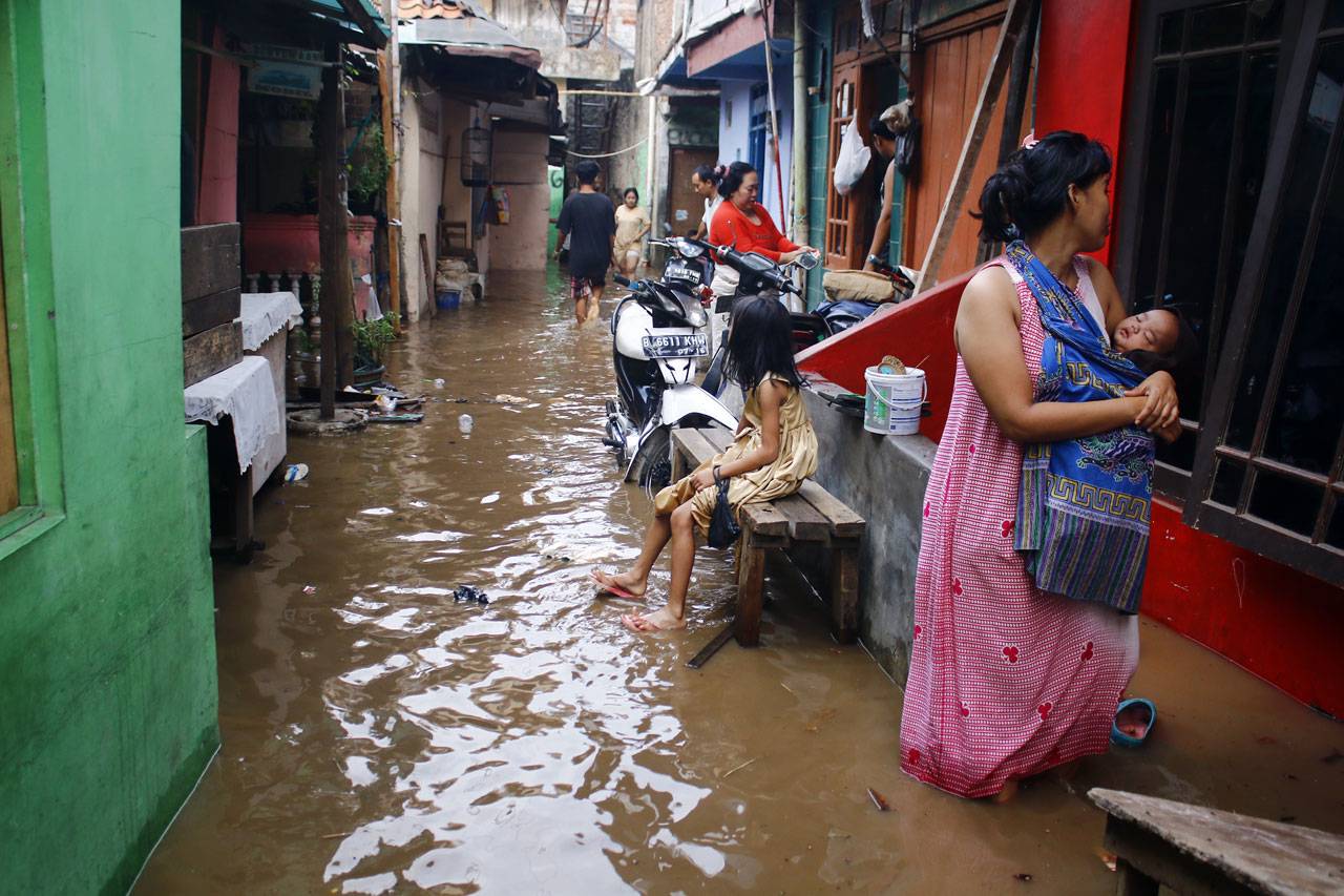Kampung Pulo Masih Kebanjiran
