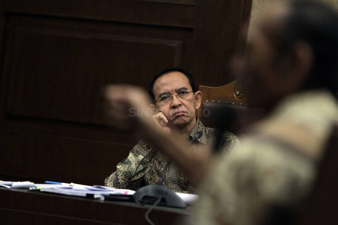 Ahli Hukum Keuangan...