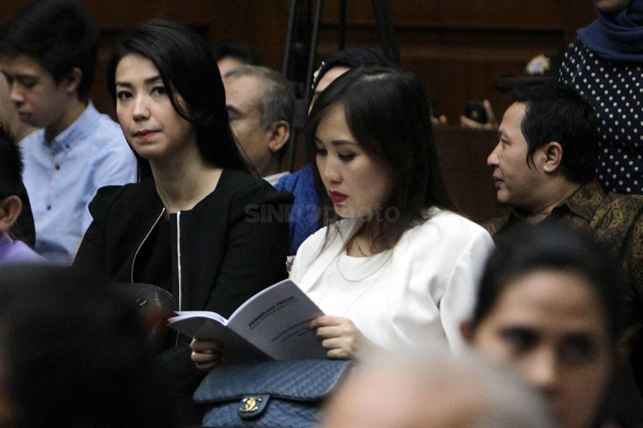 Velove Vexia, si Cantik...