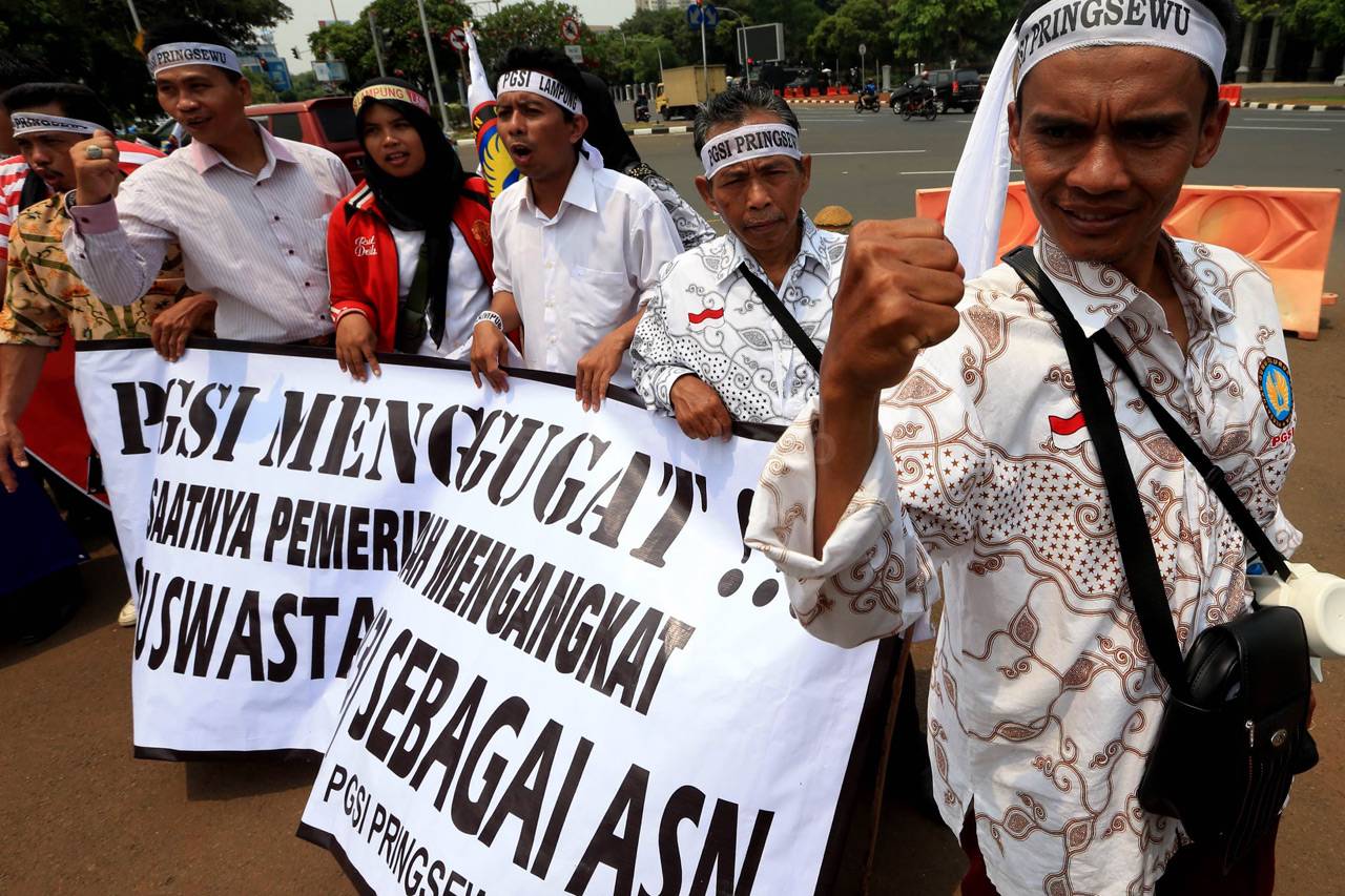 Guru Swasta Minta Diangkat...