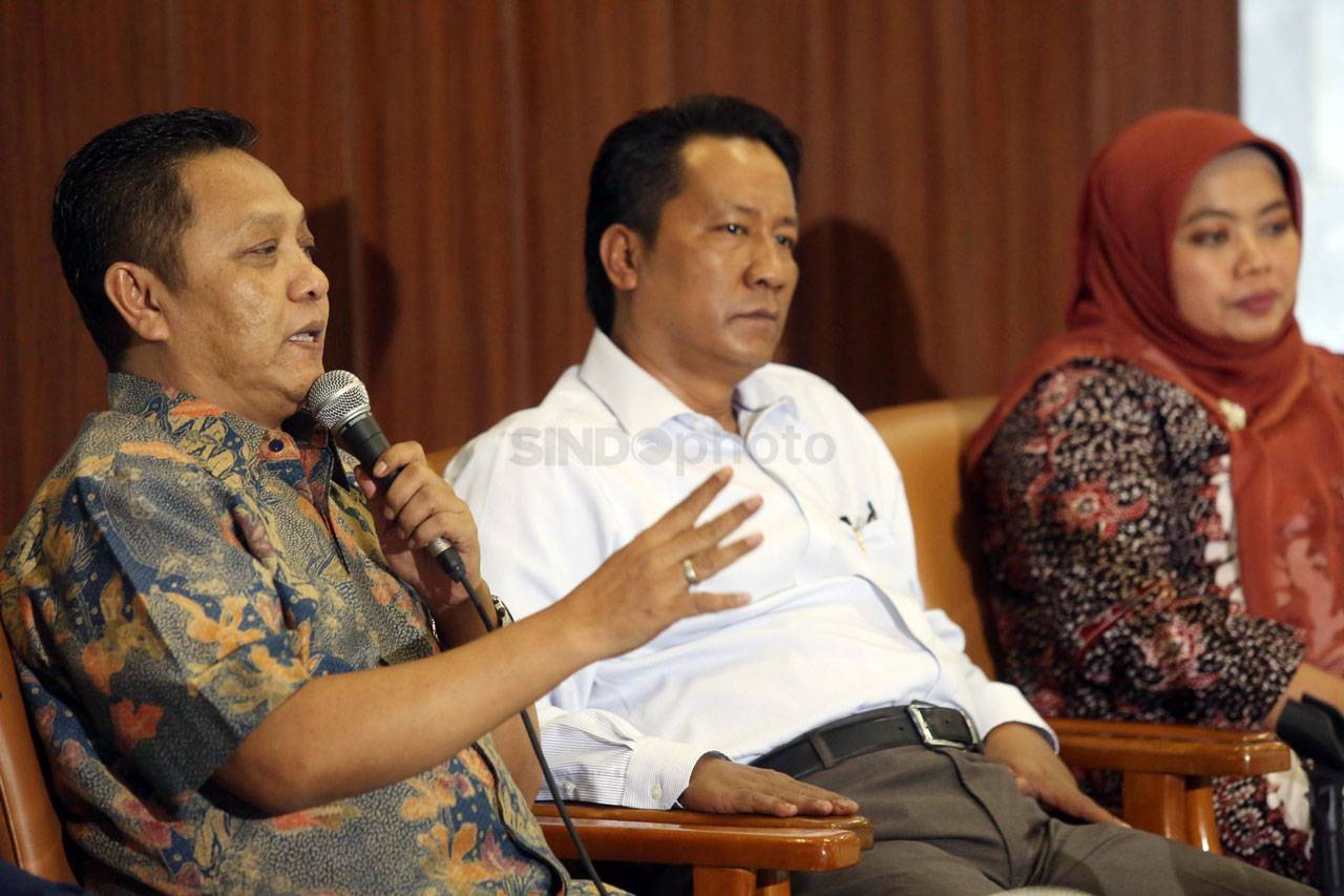 Kisruh Perpanjangan...