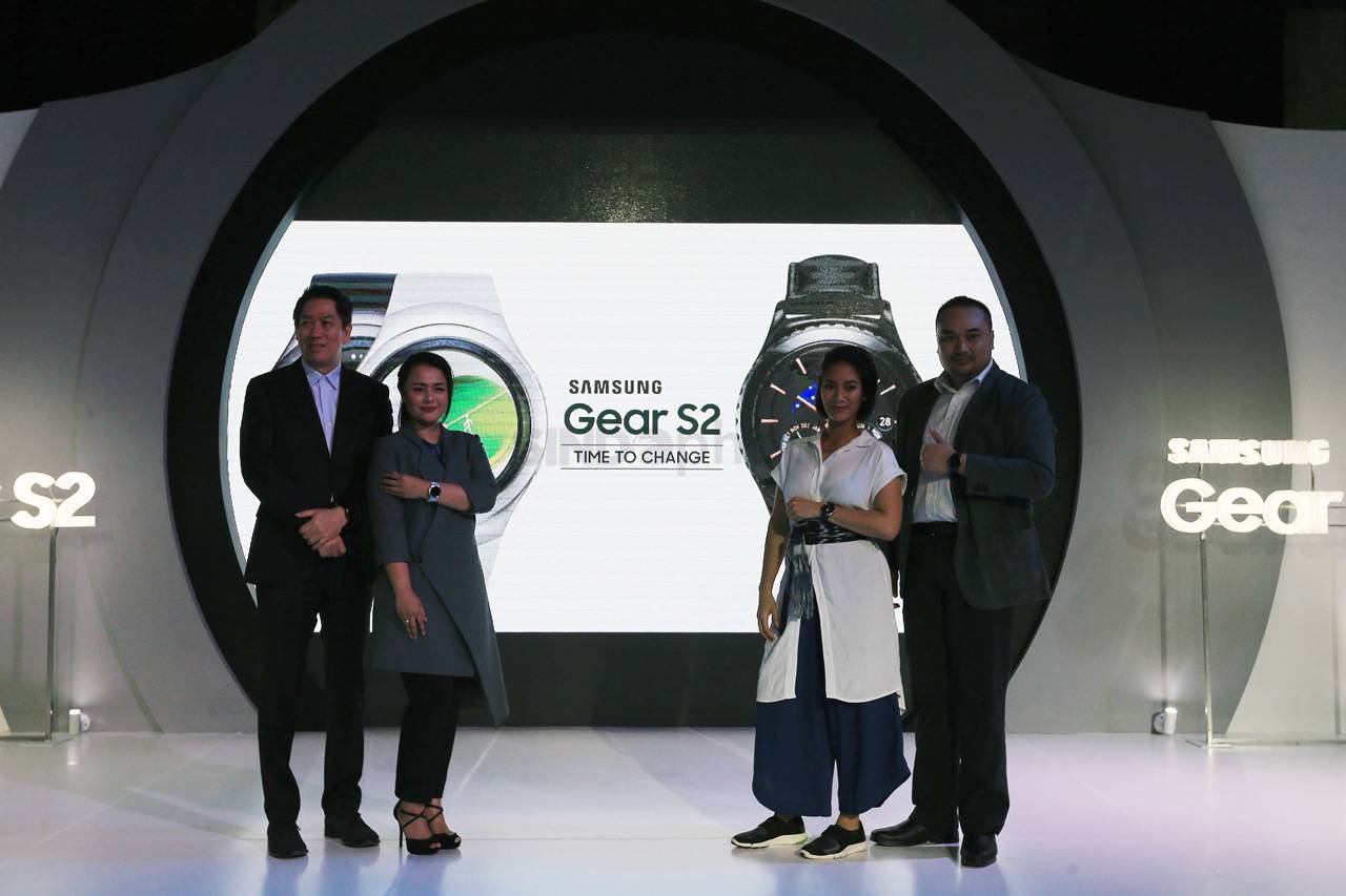 Samsung Perkenalkan...