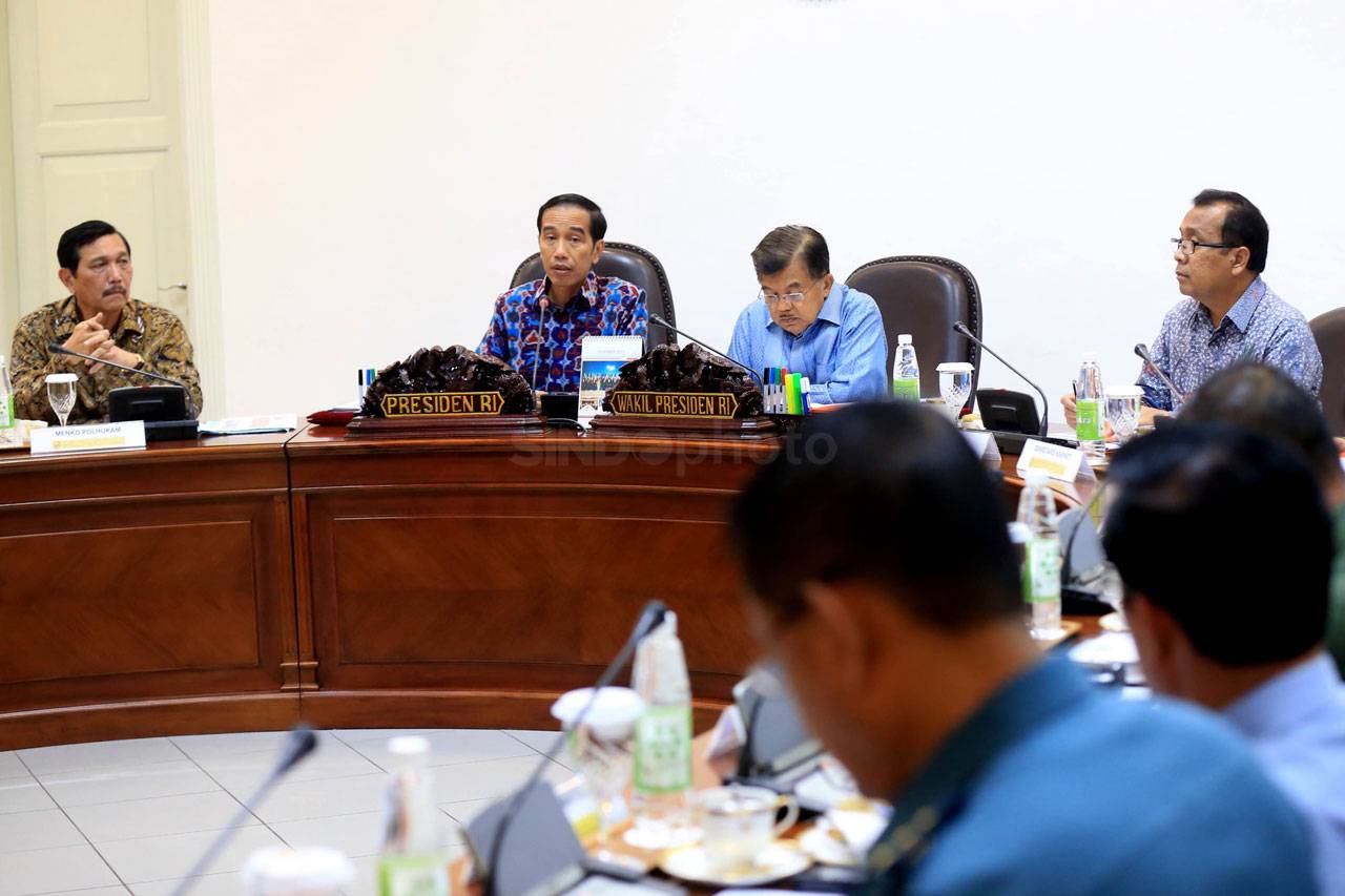 Bahas Alutsista TNI,...