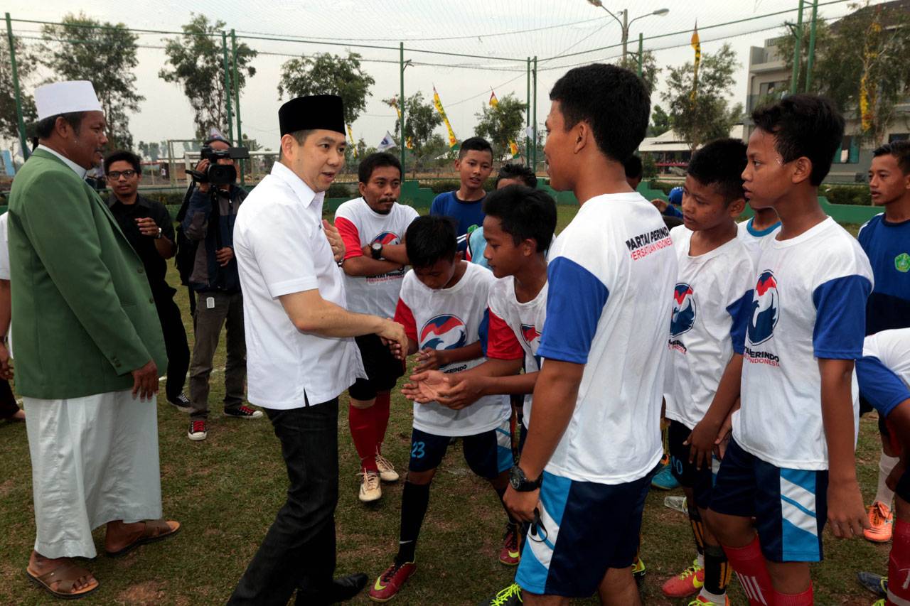 HT Lantik Pengurus Perindo...