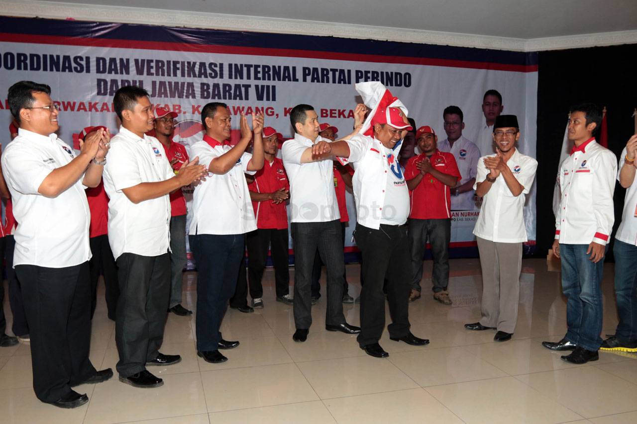 HT Lantik Pengurus Perindo...